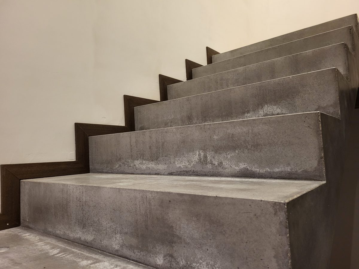 Treppe aus Sichtbeton, sauber geschalt und betoniert